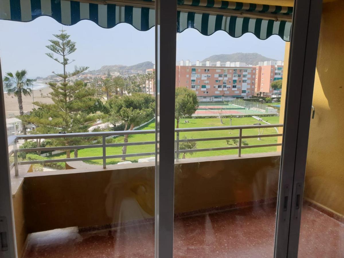 Bonito Apartamento En Primera Linea De Playa La Cala Del Moral Екстериор снимка